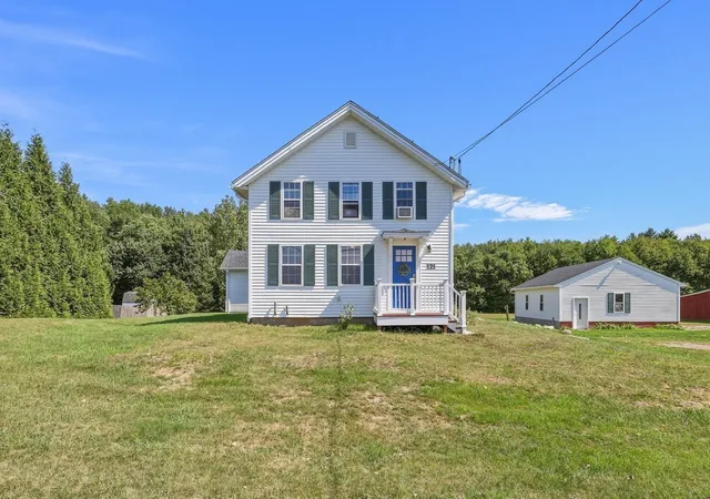 Photo 1 of Sale Pending at 121 S Washington St, Belchertown, MA 01007 | MLS# 73579304 | Listing updated on 2026-10-07