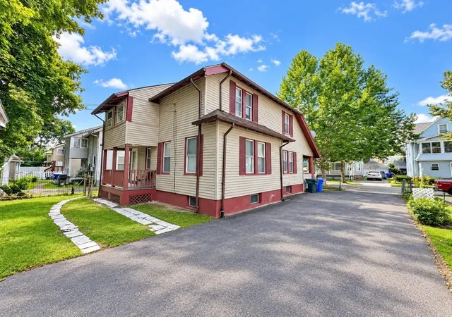 Photo 2 of Single family home for sale at 65 Rochelle St, Springfield, MA 01109 | MLS# 73572996 | Listing updated on 2026-10-05