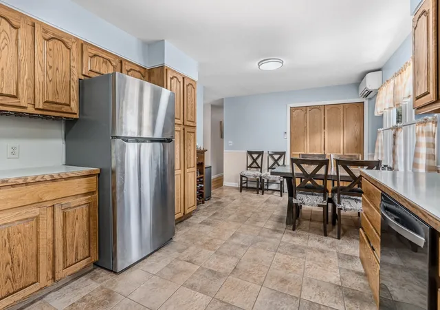 Photo 4 of Single family home for sale at 45 Brook St, Easthampton, MA 01027 | MLS# 73573183 | Listing updated on 2026-09-28