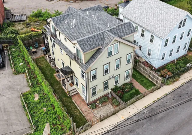 Photo 3 of Condo for sale at 6 8 Water St #6, Dorchester, MA 02122 | MLS# 73573032 | Listing updated on 2026-09-19