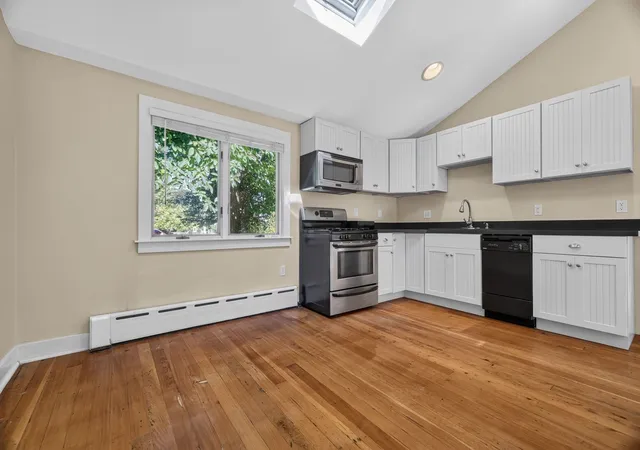 Photo 4 of Single family home for sale at 10 Hayward St, Randolph, MA 02368 | MLS# 73575940 | Listing updated on 2026-09-18