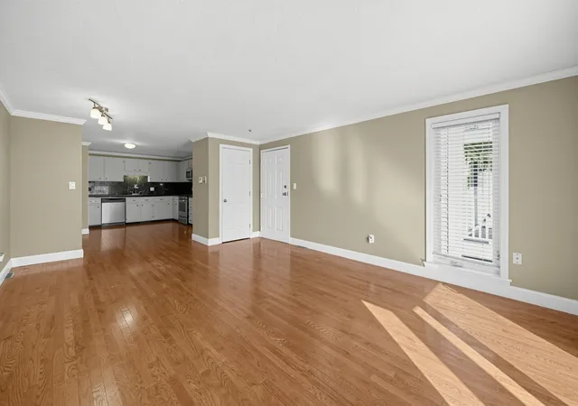 Listing Photo 5 - Condo for sale in building located at 144 Hart St, Taunton, MA 02780 - Unit #2