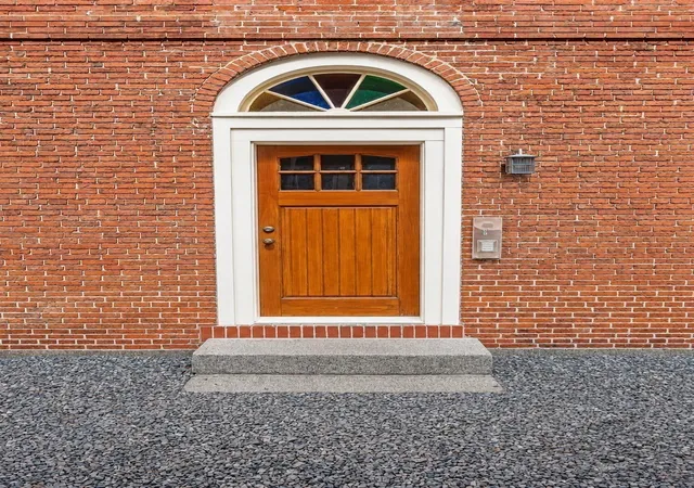 Photo 2 of Condo for sale at 10 Union St #3, Salem, MA 01970 | MLS# 73572240 | Listing updated on 2026-09-21