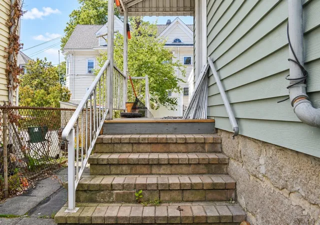 Listing Photo 4 - Condo for sale in building located at 1585-1587 Acushnet Ave, New Bedford, MA 02746