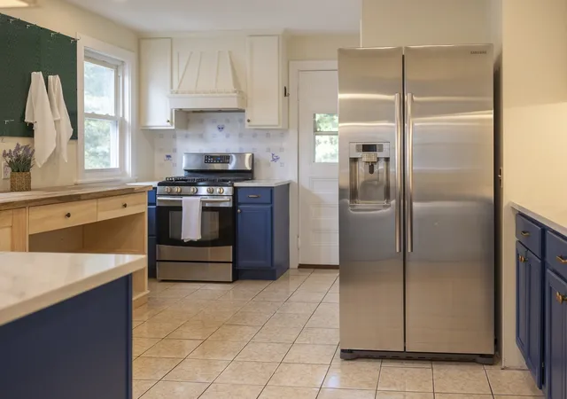Photo 2 of Condo for sale at 581 South St #2, Roslindale, MA 02131 | MLS# 73570393 | Listing updated on 2026-09-05
