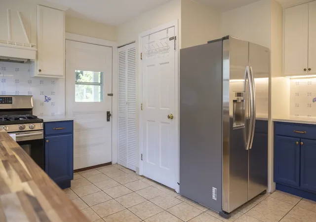 Photo 3 of Condo for sale at 581 South St #2, Roslindale, MA 02131 | MLS# 73570393 | Listing updated on 2026-09-05