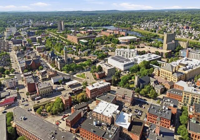 Photo 3 of Condo for sale at 172 Middle St #501, Lowell, MA 01852 | MLS# 73575722 | Listing updated on 2026-09-14