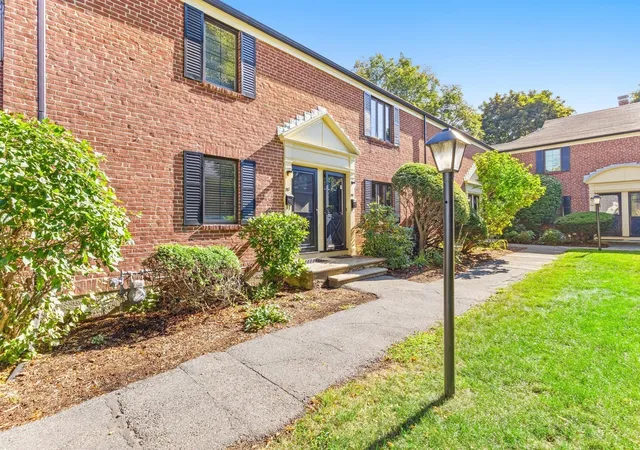Photo 2 of Sale Pending at 98 Duff St #98, Watertown, MA 02472 | MLS# 73574573 | Listing updated on 2026-09-16