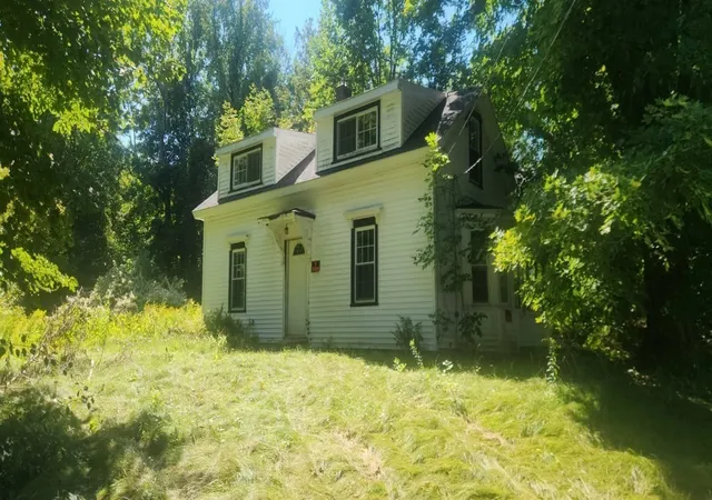Photo 2 of Single family home for sale at 153 Main St, Rutland, MA 01543 | MLS# 73586077 | Listing updated on 2026-10-06