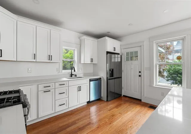 Photo 3 of Sale Pending at 174 Warwick St, Methuen, MA 01844 | MLS# 73575285 | Listing updated on 2026-10-07