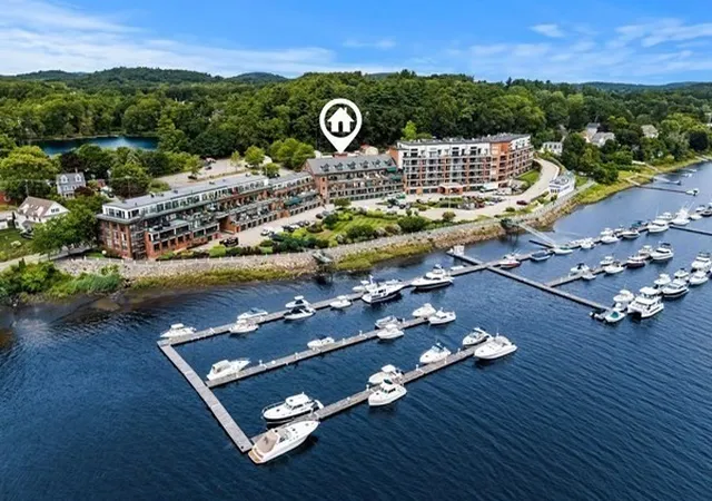 Listing Photo 2 - Condo for sale in building located at 60 Merrimac St, Amesbury, MA 01913 - Unit #615
