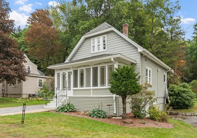 Photo 1 of Single family home for sale at 323 Pearl St, Gardner, MA 01440 | MLS# 73580807 | Listing updated on 2026-10-19