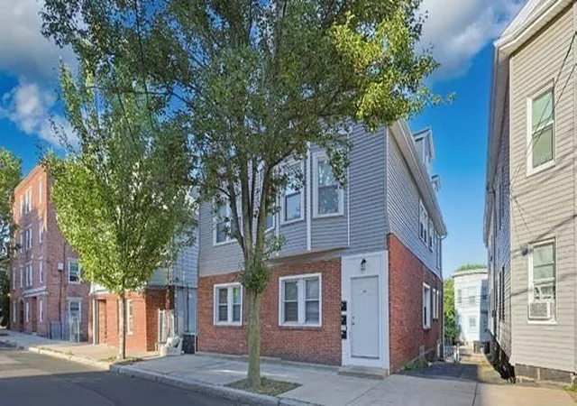 Photo 4 of Sale Pending at 39 Salem St, Salem, MA 01970 | MLS# 73581012 | Listing updated on 2026-10-07