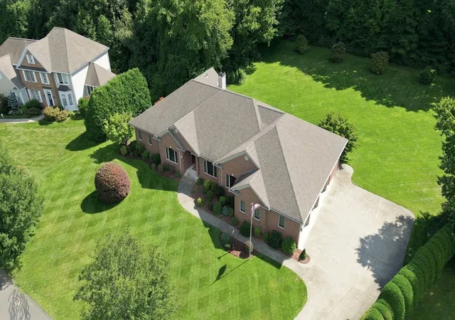 Photo 3 of Single family home for sale at 121 Pheasants Xing, West Springfield, MA 01089 | MLS# 73573503 | Listing updated on 2026-09-12
