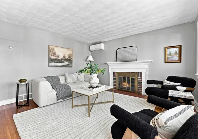 Photo 2 of Single family home for sale at 19 Elliott St, Melrose, MA 02176 | MLS# 73573762 | Listing updated on 2026-09-16