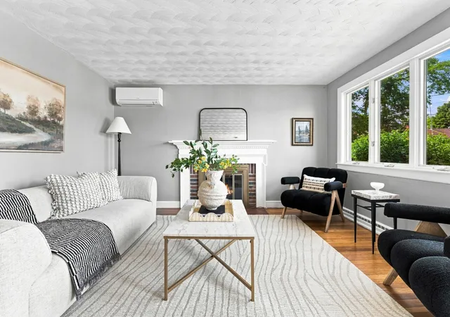 Photo 3 of Single family home for sale at 19 Elliott St, Melrose, MA 02176 | MLS# 73573762 | Listing updated on 2026-09-16