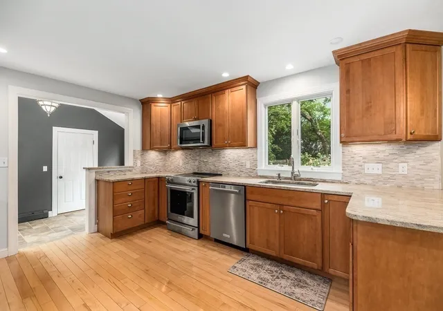 Photo 3 of Sale Pending at 10 Donegal Cir, Danvers, MA 01923 | MLS# 73575332 | Listing updated on 2026-09-29