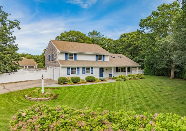 Photo 2 of Single family home for sale at 3 Russell Dr, Harwich, MA 02645 | MLS# 73574812 | Listing updated on 2026-09-10