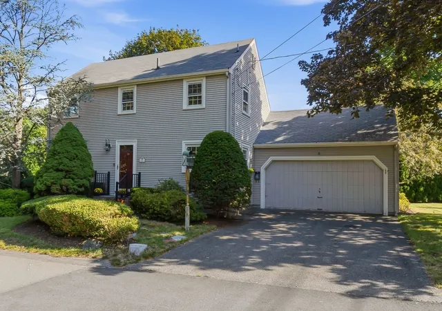 Photo 1 of Sale Pending at 250 E Lothrop St, Beverly, MA 01915 | MLS# 73580105 | Listing updated on 2026-10-14
