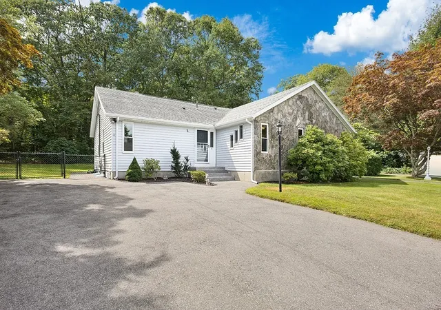 Photo 1 of Sale Pending at 31 Acorn Dr #31, Randolph, MA 02368 | MLS# 73574944 | Listing updated on 2026-10-02