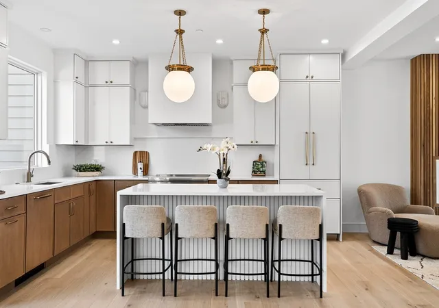 Photo 4 of Condo for sale at 17 Jewett Pl #2, Newton, MA 02458 | MLS# 73574346 | Listing updated on 2026-09-13