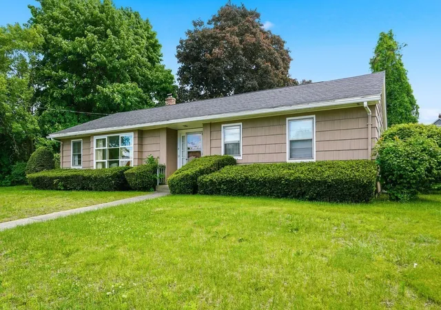 Photo 1 of Single family home for sale at 5 Slater, Webster, MA 01570 | MLS# 73579881 | Listing updated on 2026-10-13