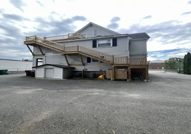 Listing Photo 5 - Condo for sale in building located at 1535 Middlesex St, Lowell, MA 01851