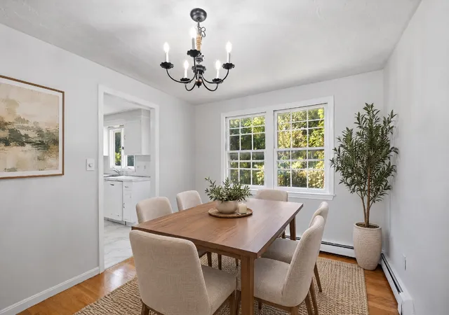 Photo 4 of Single family home for sale at 21 Woodpark Cir, Lexington, MA 02421 | MLS# 73587716 | Listing updated on 2026-10-14