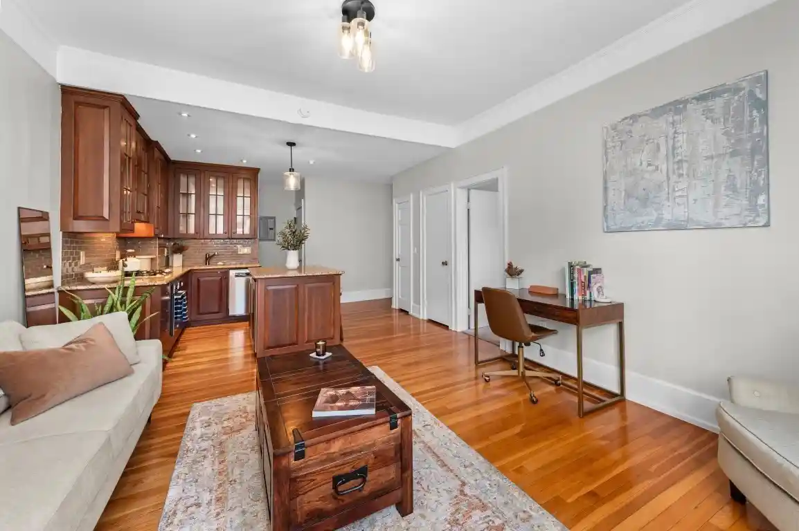Listing Photo 2 - Condo for sale in 400 Marlborough St located at 400 Marlborough St, Boston, MA 02115 - Unit 400 Marlborough St