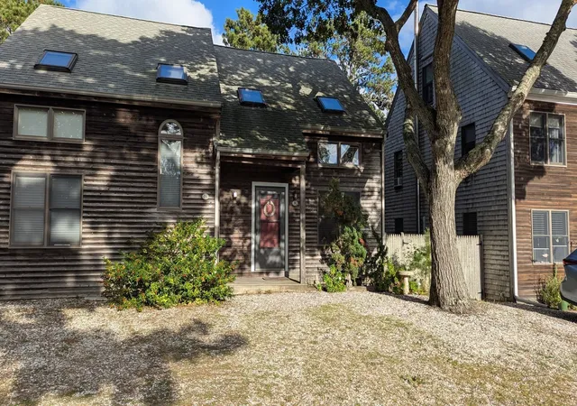 Photo 2 of Condo for sale at 10 Seashore Park Dr #M, Provincetown, MA 02657 | MLS# 73584278 | Listing updated on 2026-10-05