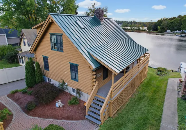 Photo 3 of Single family home for sale at 21 Taft Ave, Mendon, MA 01756 | MLS# 73583249 | Listing updated on 2026-10-02