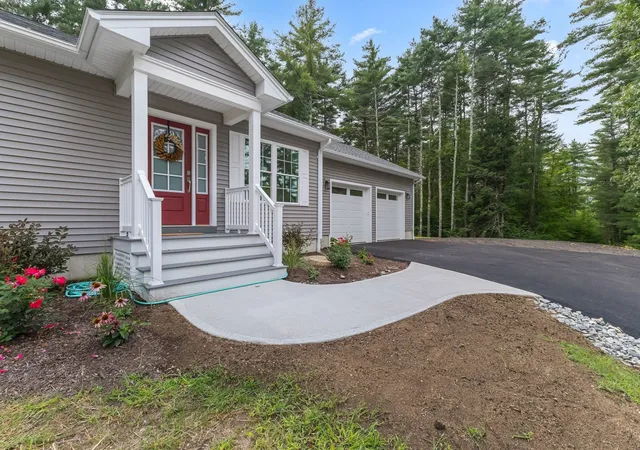 Photo 3 of Single family home for sale at 199 Palmer Rd, Brimfield, MA 01010 | MLS# 73572183 | Listing updated on 2026-09-08