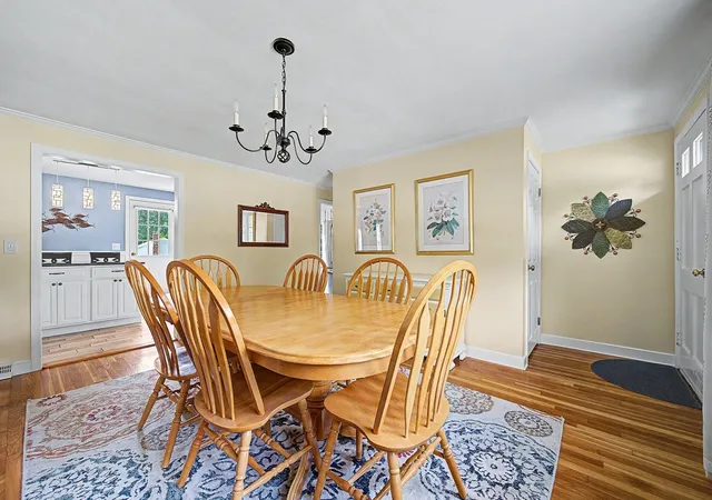 Photo 4 of Single family home for sale at 592 Pond St, Franklin, MA 02038 | MLS# 73573002 | Listing updated on 2026-10-02