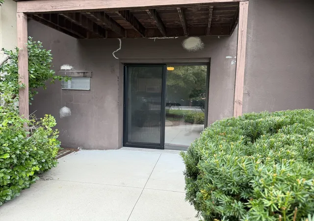 Photo 2 of Condo for sale at 491 W Central St #D1, Franklin, MA 02038 | MLS# 73579368 | Listing updated on 2026-09-28