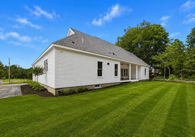 Photo 4 of Single family home for sale at 4 Hadley Hts Way, Assonet, MA 02702 | MLS# 73570751 | Listing updated on 2026-09-05