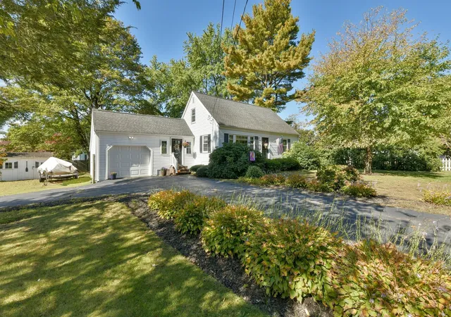 Single family home for sale at 398 South St, Plainville, MA 02762 | MLS# 73587476