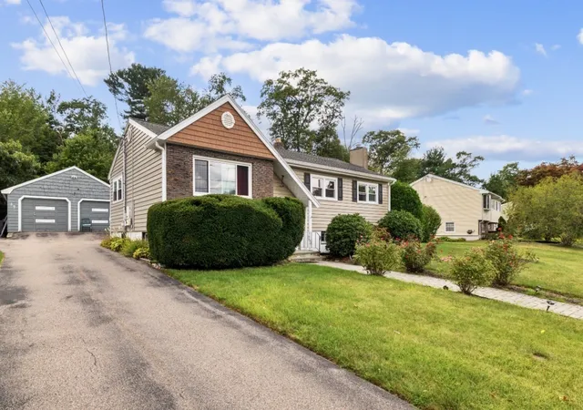 Photo 2 of Single family home for sale at 17 Acorn Dr, Randolph, MA 02368 | MLS# 73577019 | Listing updated on 2026-10-13