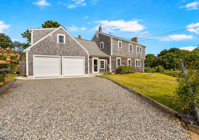 Photo 3 of Single family home for sale at 20 Stoughton Ln, Chatham, MA 02633 | MLS# 73582831 | Listing updated on 2026-09-29