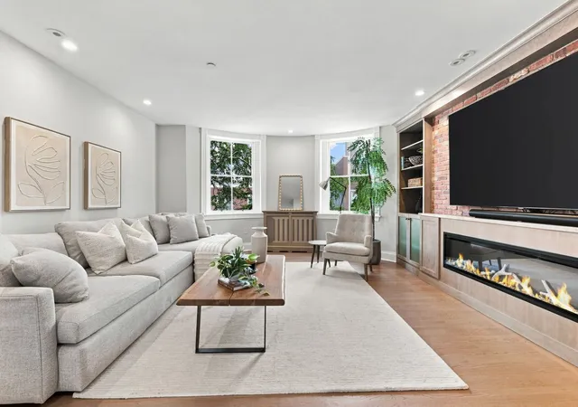 Photo 2 of Condo for sale at 31 Bowdoin St #4, Boston, MA 02114 | MLS# 73570745 | Listing updated on 2026-09-05