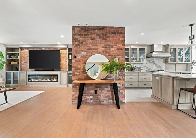 Listing Photo 5 - Condo for sale in building located at 31 Bowdoin St, Boston, MA 02114 - Unit #4