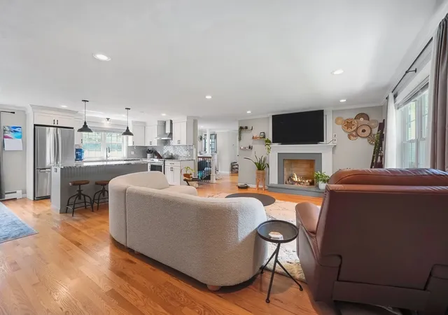 Photo 3 of Single family home for sale at 39 Rolling Acres, Cumberland, RI 02864 | MLS# 73575243 | Listing updated on 2026-09-14