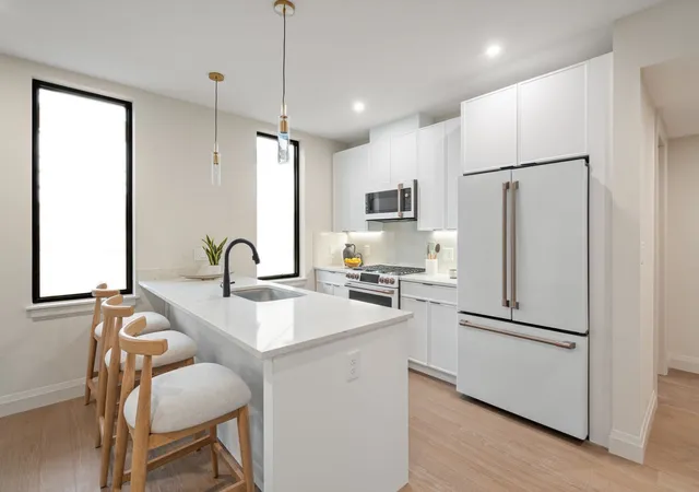 Listing Photo 4 - Condo for sale in building located at 100 Lincoln St, Duxbury, MA 02135 - Unit #508