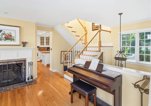 Photo 4 of Sale Pending at 2 Stone Ter, Marblehead, MA 01945 | MLS# 73570398 | Listing updated on 2026-09-18