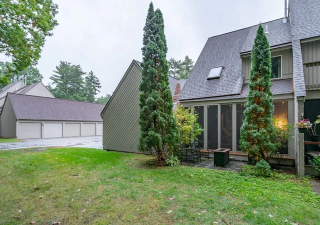 Photo 3 of Sale Pending at 22 Suffolk Ct #22, Bedford, NH 03110 | MLS# 73583658 | Listing updated on 2026-10-12