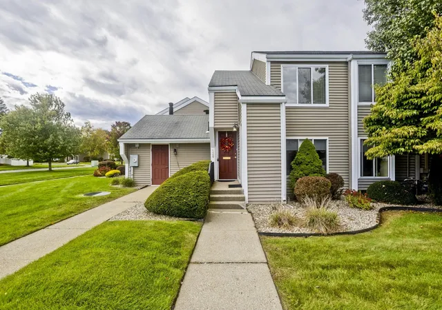 Photo 1 of Condo for sale at 120 Nassau Dr #120, Springfield, MA 01129 | MLS# 73587555 | Listing updated on 2026-10-14