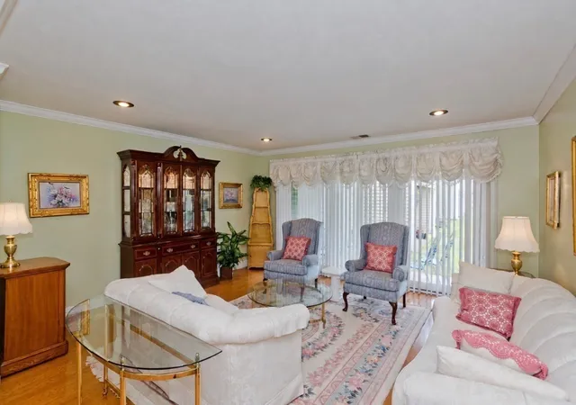 Listing Photo 5 - Condo for sale in building located at 120 Nassau Dr, Springfield, MA 01129 - Unit #120