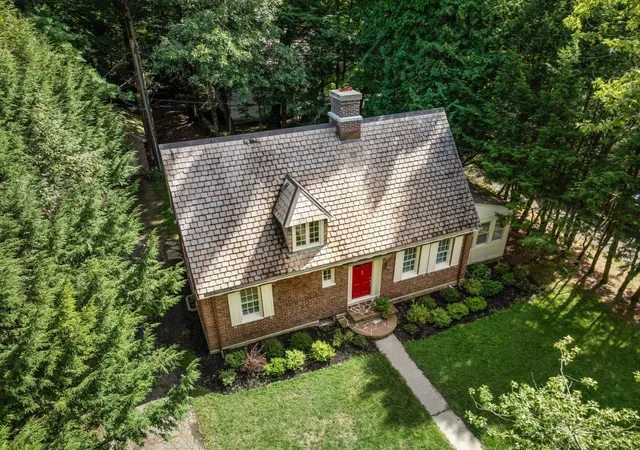 Photo 2 of Single family home for sale at 43 Woodlawn Ave, Northampton, MA 01060 | MLS# 73581713 | Listing updated on 2026-10-14