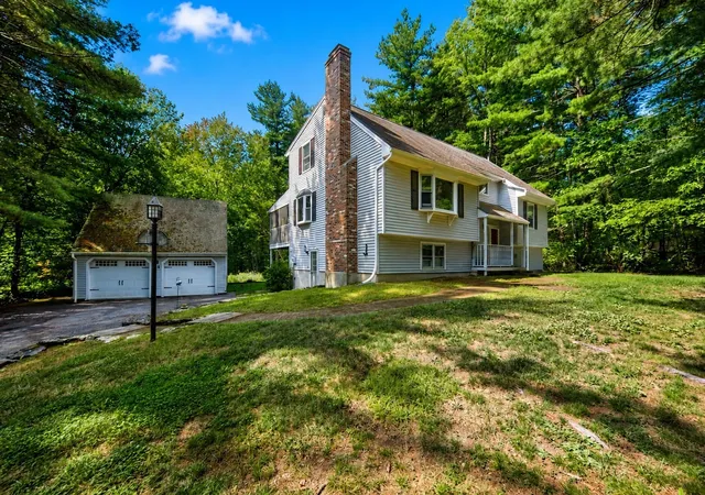 Photo 1 of Single family home for sale at 31 Pikes Hl Rd, Sterling, MA 01564 | MLS# 73565408 | Listing updated on 2026-09-21