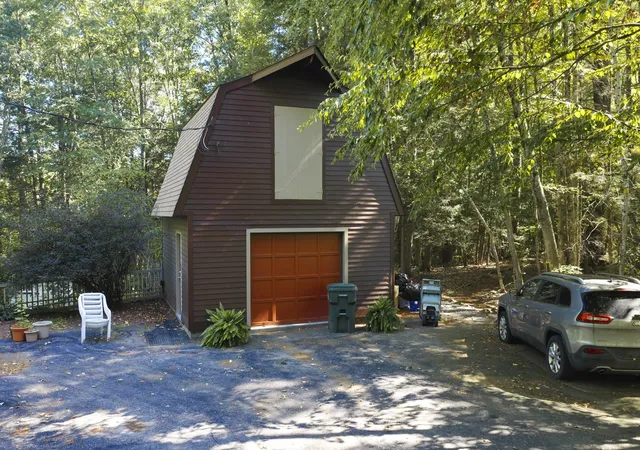 Photo 2 of Single family home for sale at 139 Podunk Rd, Sturbridge, MA 01566 | MLS# 73585107 | Listing updated on 2026-10-05