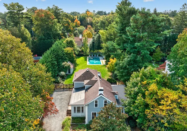 Photo 1 of Single family home for sale at 20 South St, Marion, MA 02738 | MLS# 73589499 | Listing updated on 2026-10-16